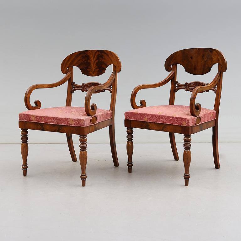 KARMSTOLAR, 1 par, senempire, 1800-talets första hälft.