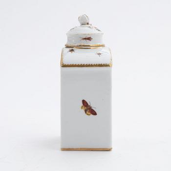 A Meissen tea caddy with cover, period of Marcolini (1774-1815).