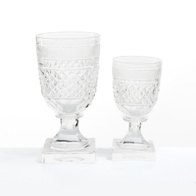 Elis Bergh, A 25-piece 'Kent' gass service, Kosta.