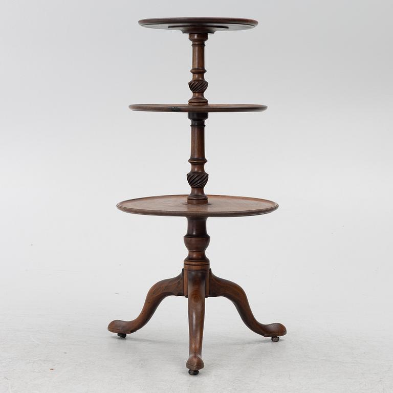 Table, a so-called dumb waiter, England, 19th Century.