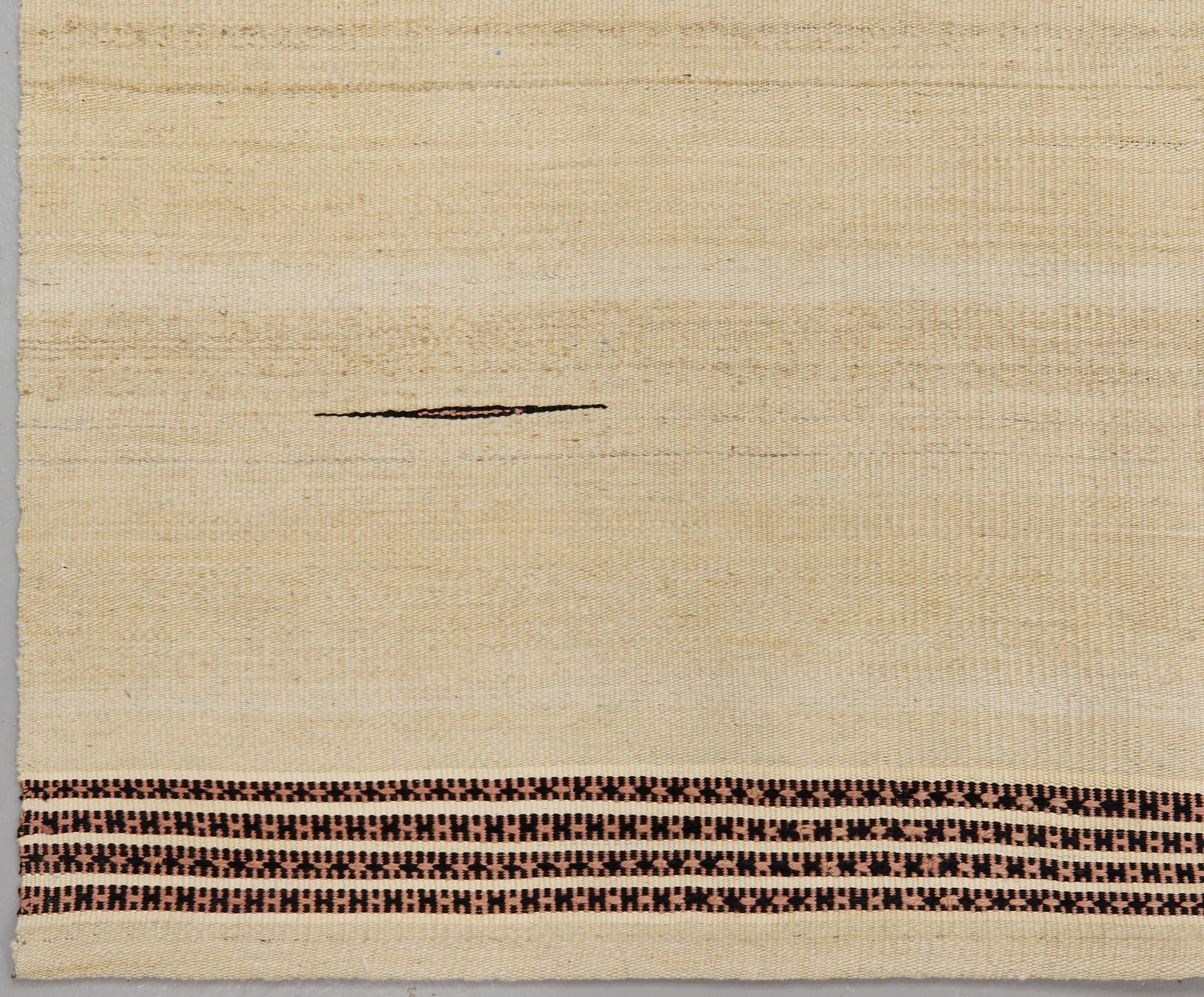 A Kilim carpet, ca 315 x 220 cm.