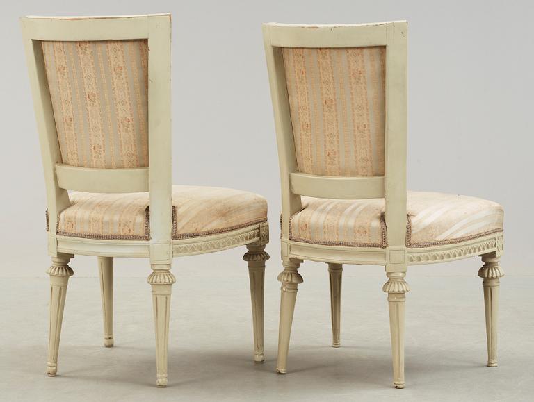 STOLAR, ett par snarlika, gustavianska, 17/1800-tal.