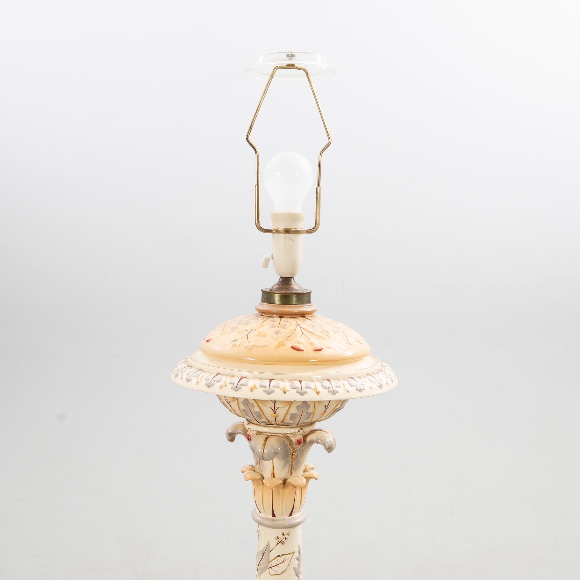 Golvlampa/Fotogenlampa Nyrenässans Rörstrand sent 1800-tal.