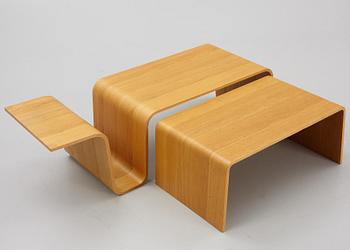 Jonas Ihreborn, coffee table/nesting tables, 2 pieces, "Satellite", 21st century.