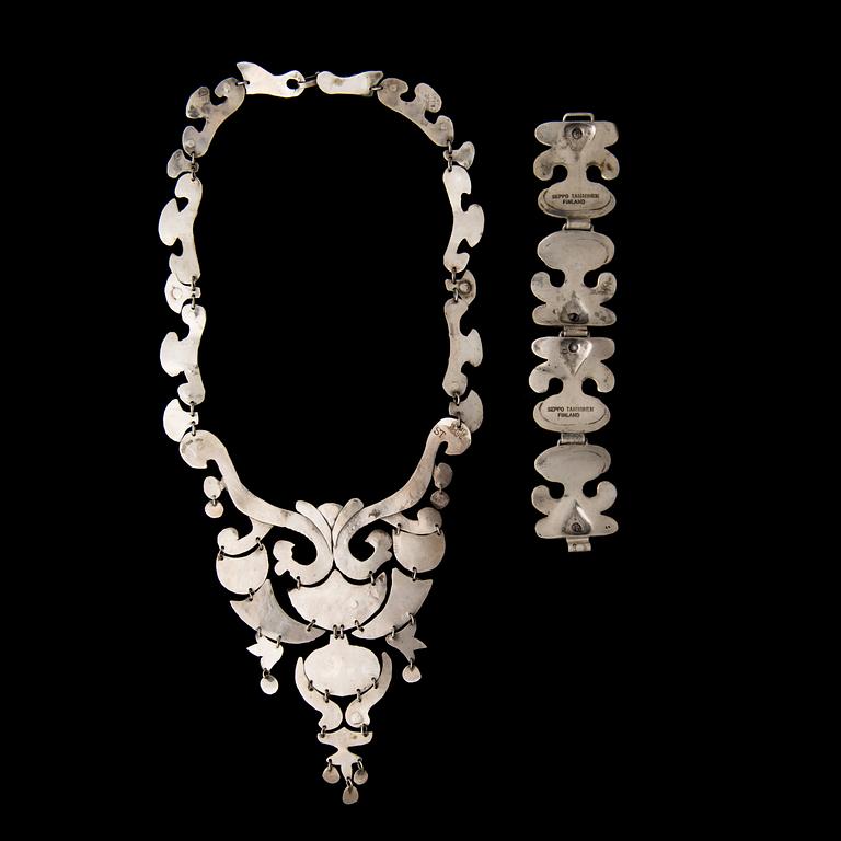 SEPPO TAMMINEN, necklace and bracelet, cilver. Helsinki Finland 1966-71.