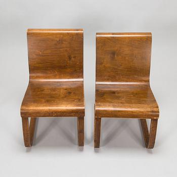Alvar Aalto, Two 1930's '22' chairs for  O.Y. Huonekalu-ja Rakennustyötehdas A.B.