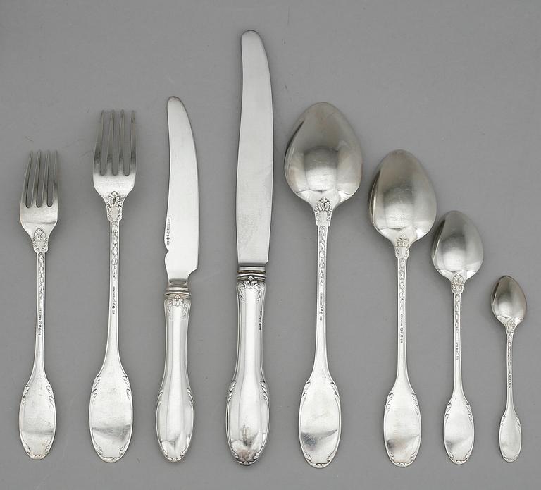 BESTICKUPPSÄTTNING, 109 delar, silver. WA Bolin, Stockholm, mest 1920-23. Tot ca 4722 gram.