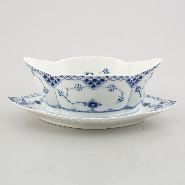 A Royal Copenhagen 'Musselmalet' / 'Blue fluted full lace', 20th century, Model no 1105.