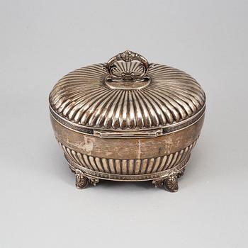 A silver sugar bowl and tongs, Gustaf Möllenborg, Stockholm 1831 and Michael Olof Barkman, Varberg 1824.