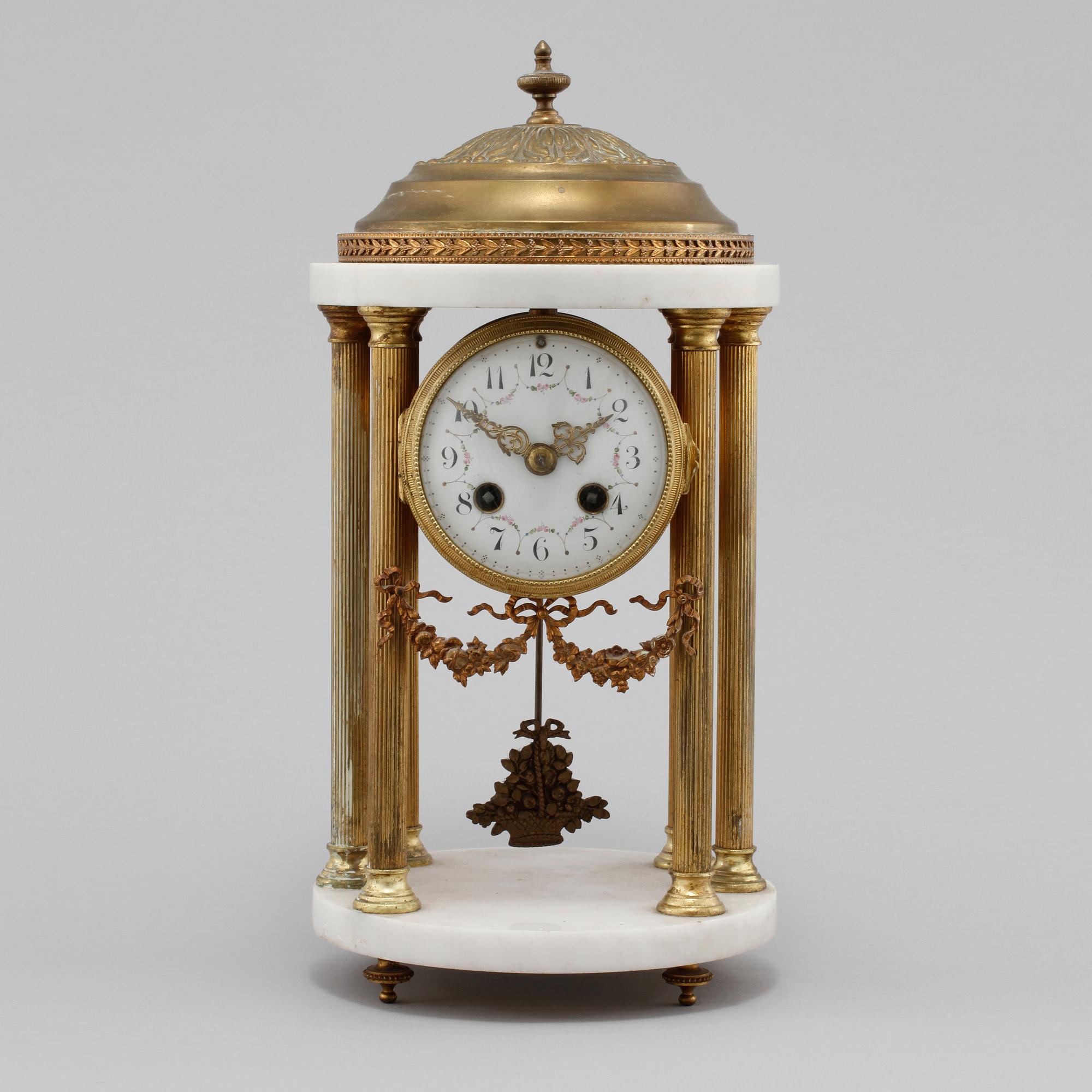 BORDSPENDYL, Frankrike, Louis XVI-stil, tidigt 1900-tal.