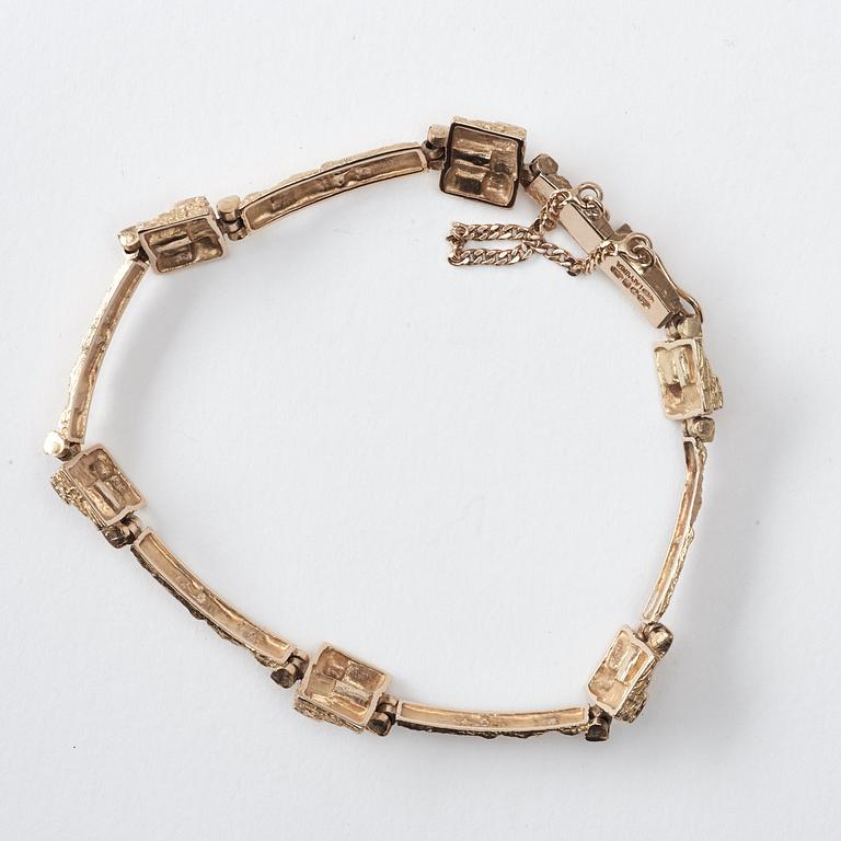 A Lapponia 18k gold bracelet with six brilliant cut diamonds, Finland 1980.