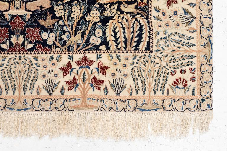 Rug, Nain, part silk, approx. 161 x 107 cm.