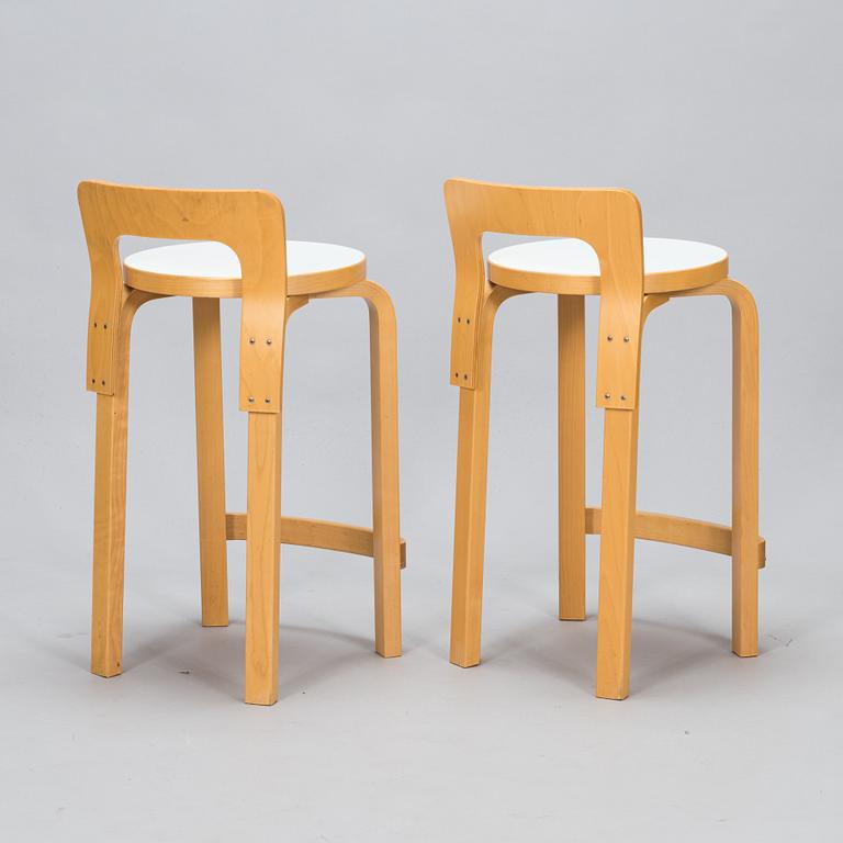 Alvar Aalto, barstolar, 2 st, modell K65, Artek 1997.