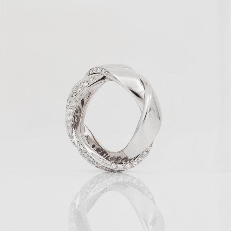 A 1.26 ct brilliant-cut diamond ring. Carat weight according to engraving. Quality circa F-G/VS.