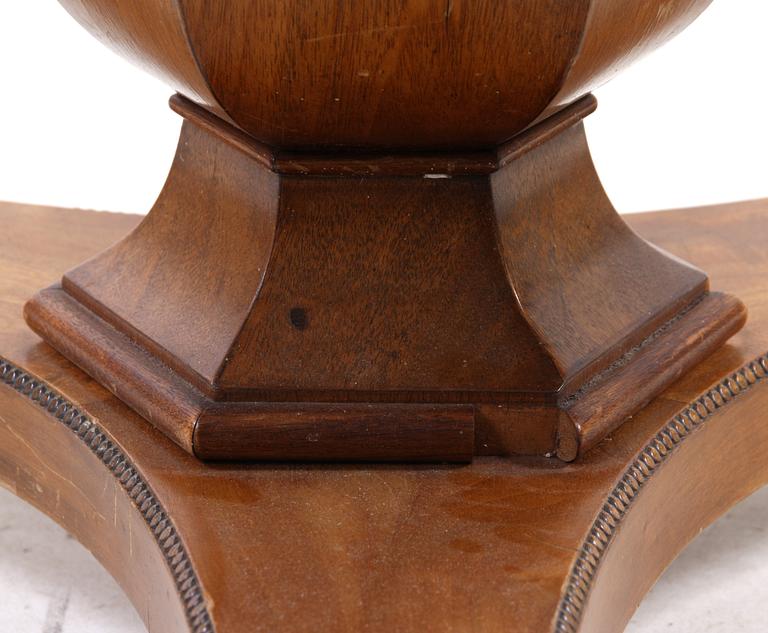 MATSALSBORD, Karl Johan-stil, 1800/1900-tal.