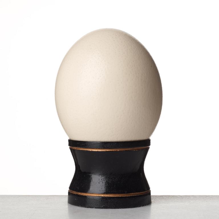 An ostrich egg, 20th century.