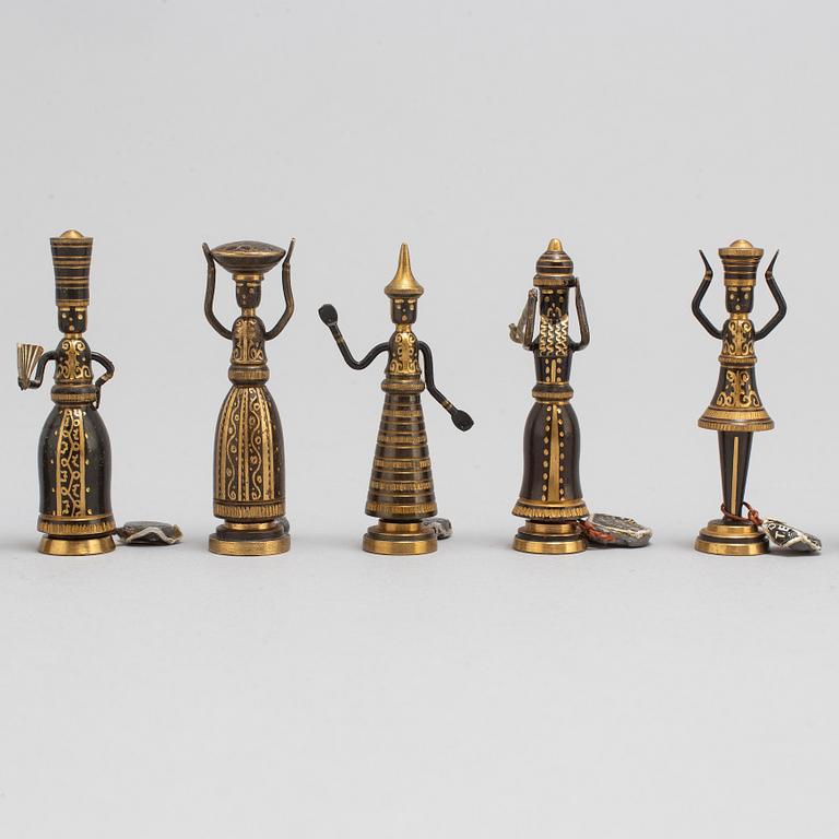 HANS TEPPICH, a set of 16 chess pieces/ biblical miniatures, Israel, 1950's-60's.