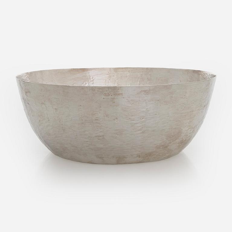 Tapio Wirkkala, a silver bowl, Kultakeskus, Hämeenlinna 2007.