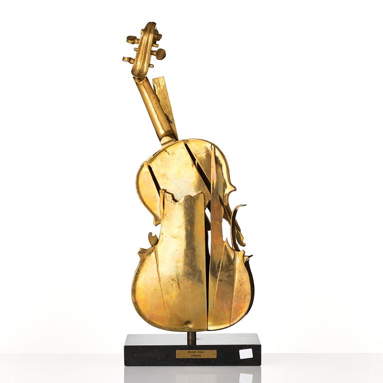 Arman (Armand Pierre Fernandez), "Le Tombeau de Paganini".
