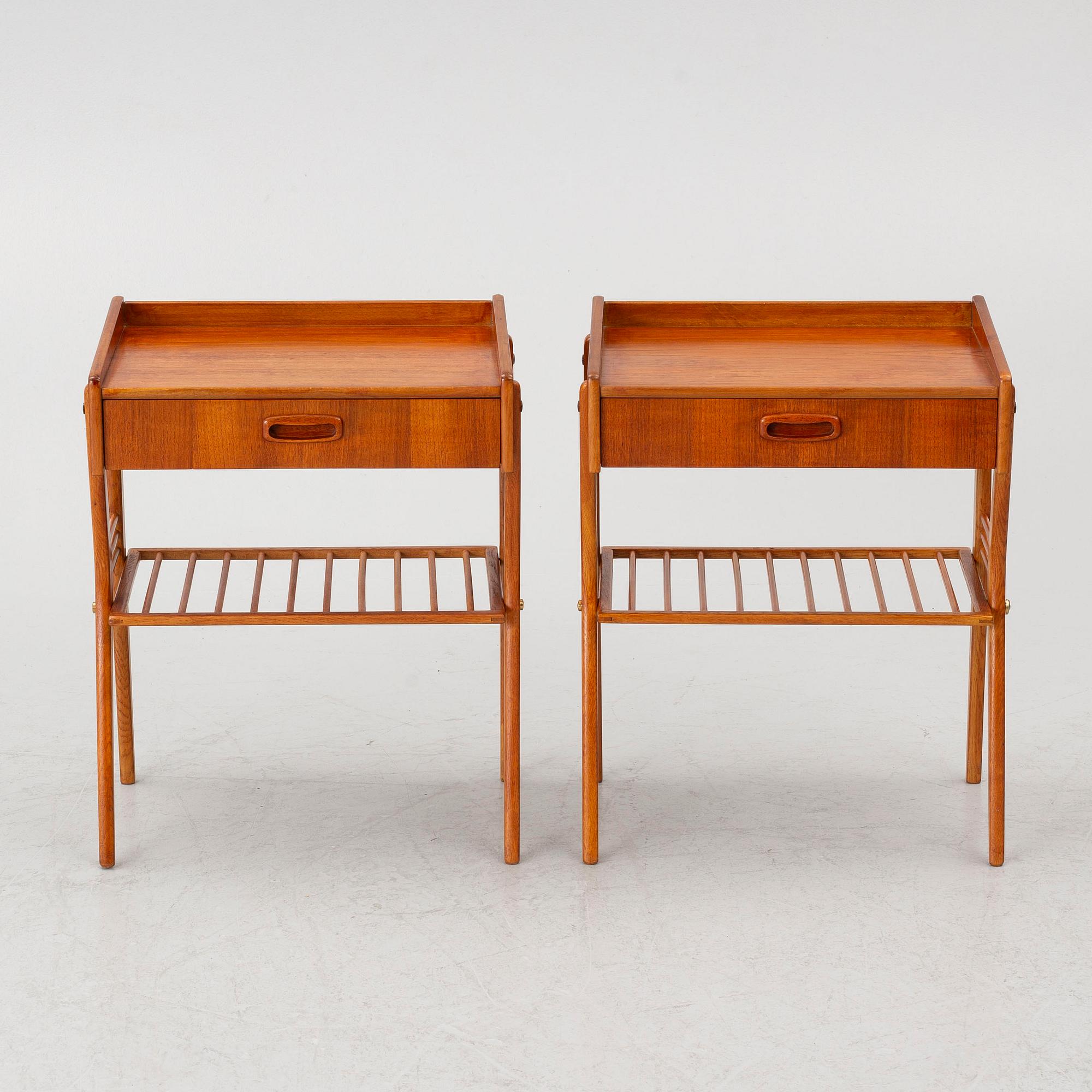 Bedside tables, a pair, 1950s/60s.