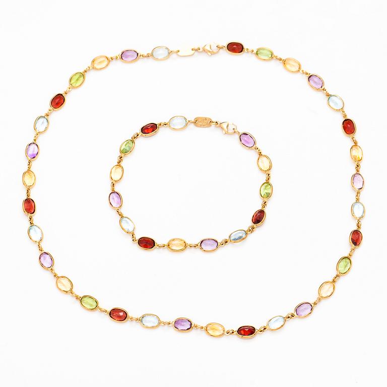 HALSBAND och ARMBAND, 18K guld, granater, peridoter, topaser, citriner och ametister. Le-Gi, Italien.