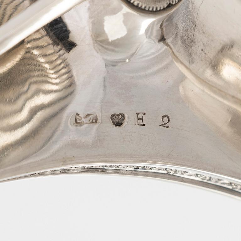 A lidded silver sugar bowl, maker's mark of Johan Imberg, Oulu, Finland 1838.