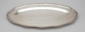 BRICKA, 800 silver, Tyskland sent 1800-tal. Senare polsk stämpel. Vikt ca 1500 g.