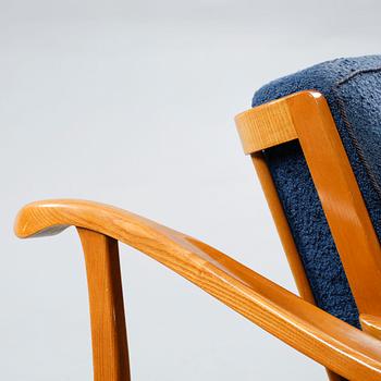 A pair of lounge chairs, deisgned by Svante Skogh for Förenade Möbelfabriken in Linköping, 1940s.