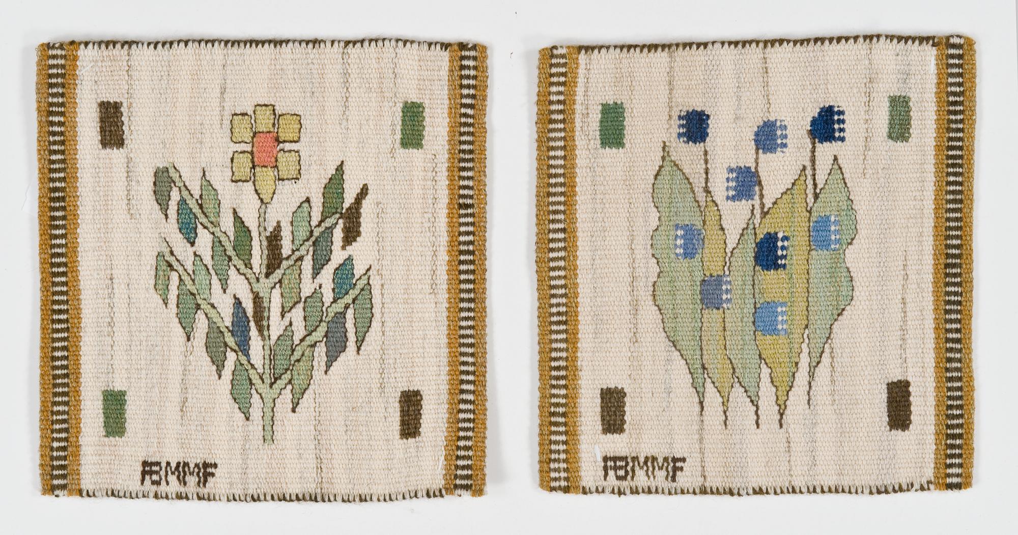 VÄVNADER, 2 st. "Blomlapp". Gobelängteknik. Ca 27x26,5 cm vardera. Signerade AB MMF (AB Märta Måås-Fjetterström).