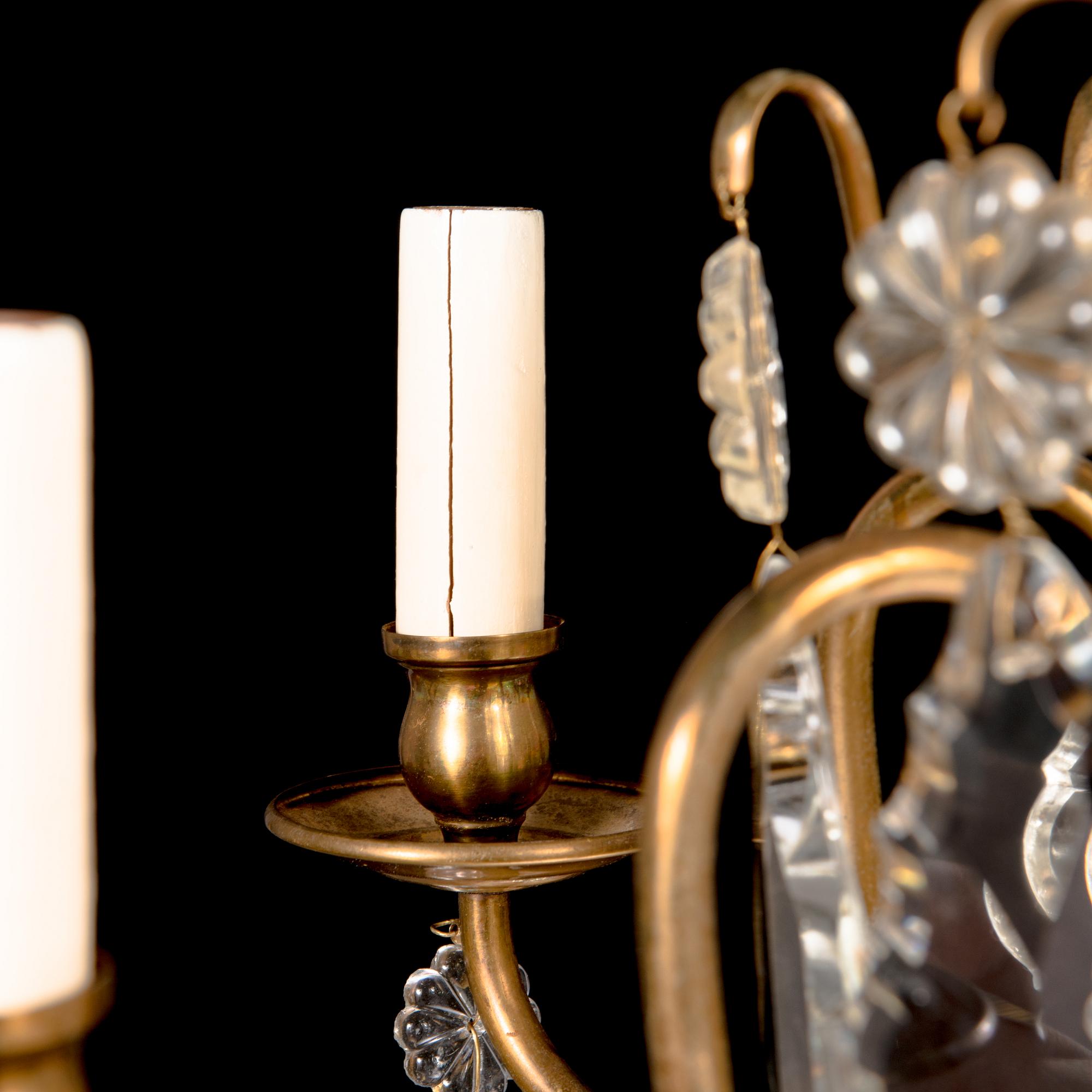 Paavo Tynell, a mid-20th century chandelier for Idman.