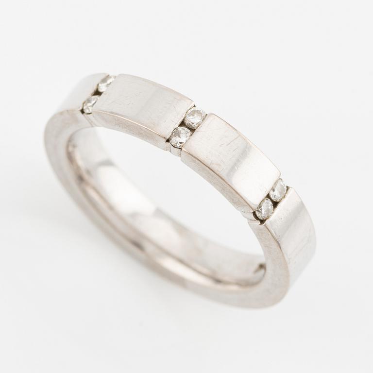 Ring in 18K white gold with round brilliant-cut diamonds, Engelbert.