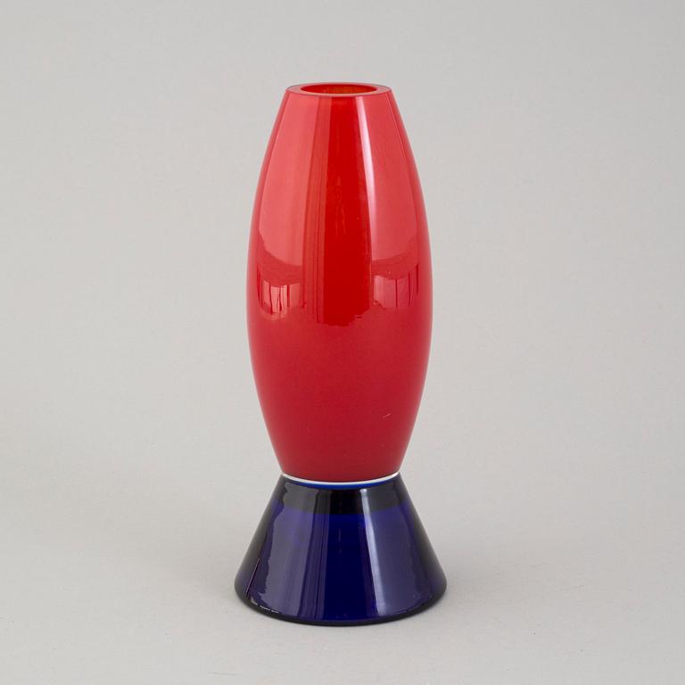 PETR VLCEK, glass object/vase, signed.