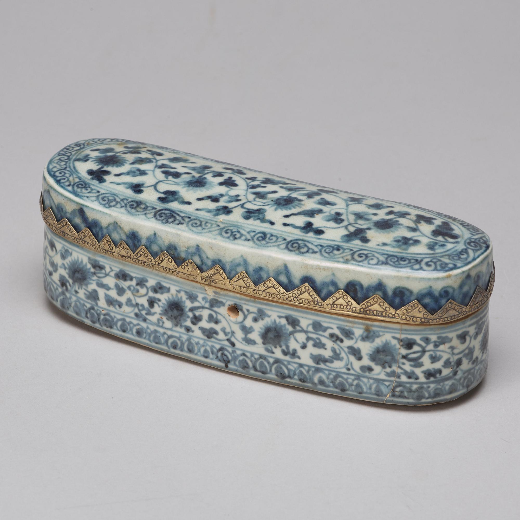 A blue and white writing set, South East Asian, Mingstyle, 19th Century.