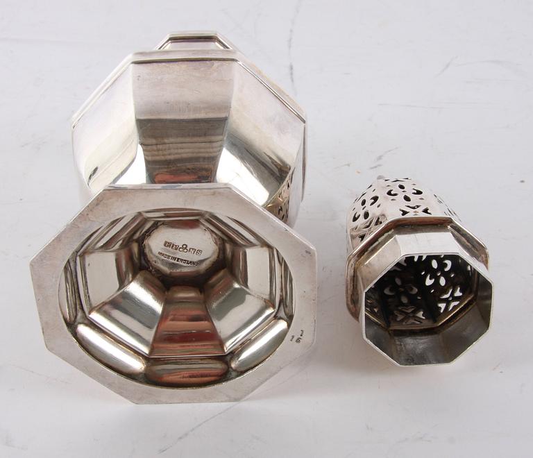 SOCKERRUSKA, pläter, England.