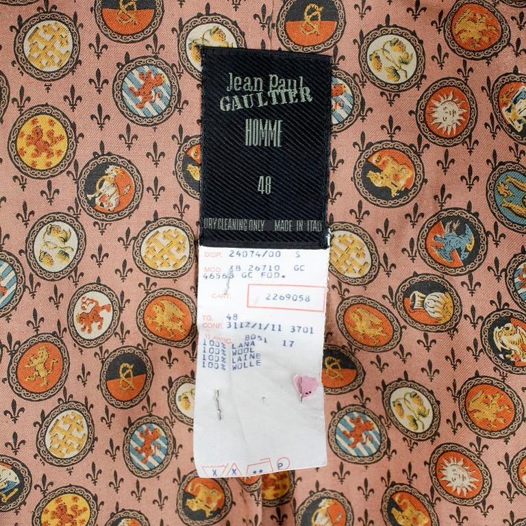 JEAN-PAUL GAULTIER, purple wool men´s jacket, size 48.