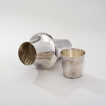 COCKTAIL SHAKER. Silver 830, Kultakeskus, Hämeenlinna 1970.