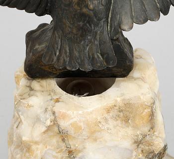 BORDSLAMPA, 1900-talets första hälft, bär otydlig signatur.