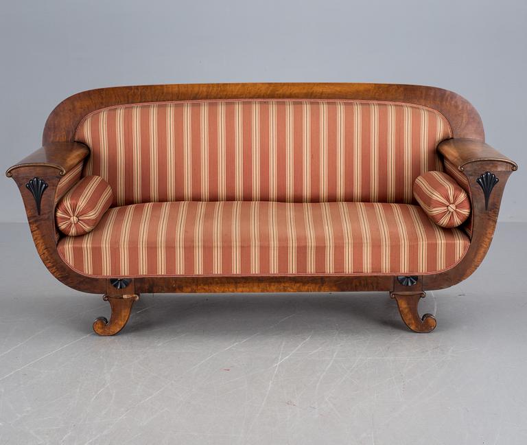 SOFFA, Karl Johan-stil, 1900-tal.