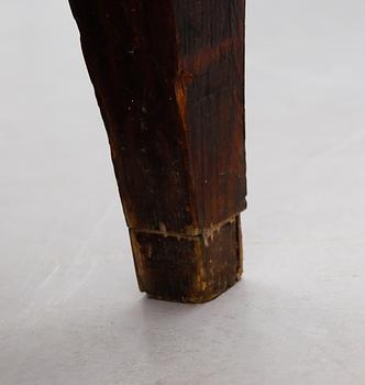 BYRÅ, sengustaviansk, omkring år 1800.