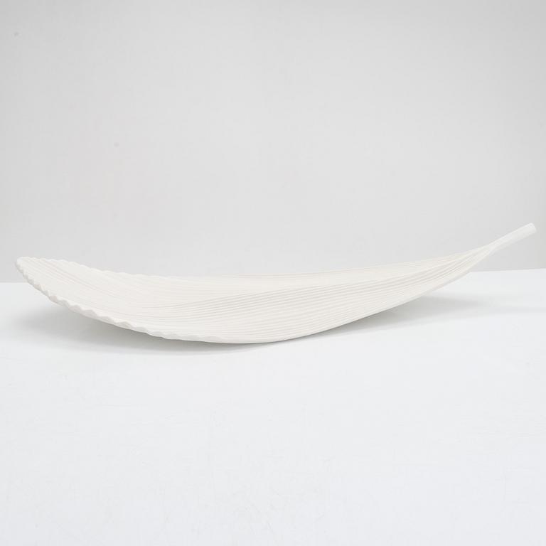 Inkeri Leivo, a ceramic leaf platter, Gardena, Pro Arabia Art. Design year 2002.