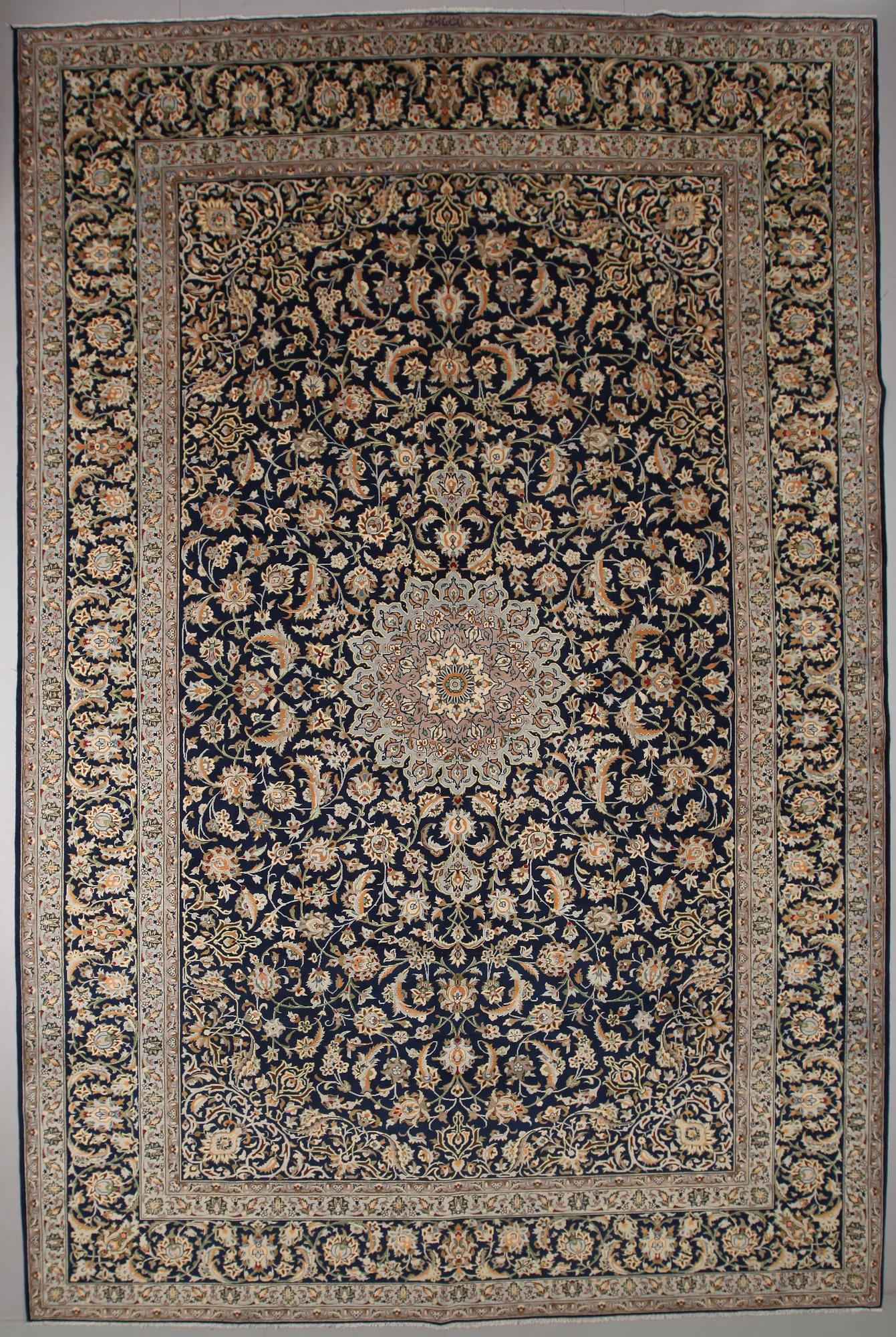 MATTA, Keshan, ca 468 x 307 cm.