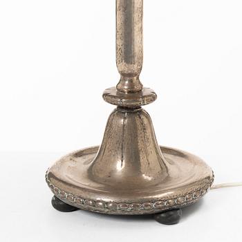 C.G. Hallberg, bordslampa, silver, Stockholm, 1921.