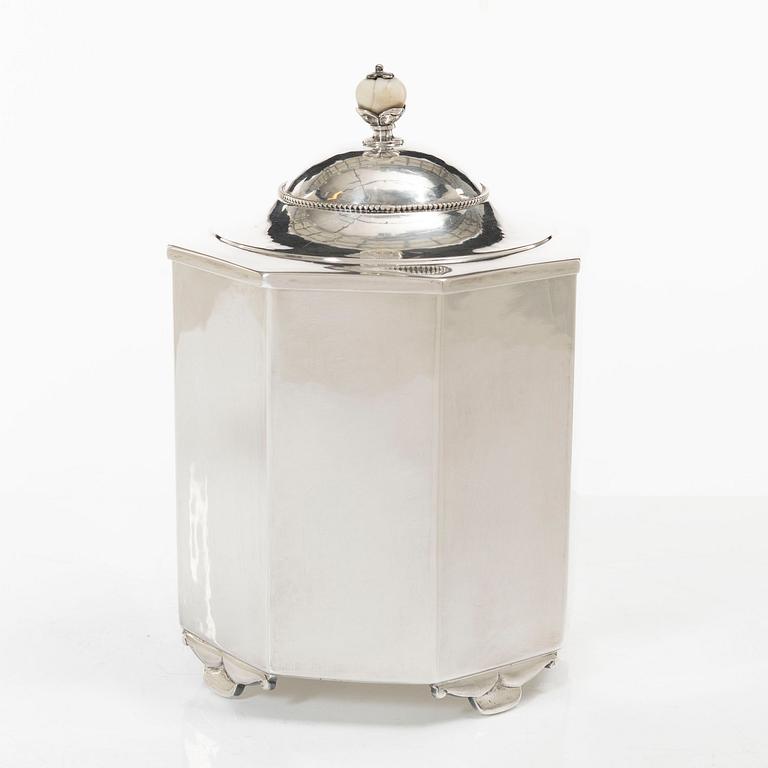 Jacob Ängman, teburk, silver, GAB, Stockholm, 1928.