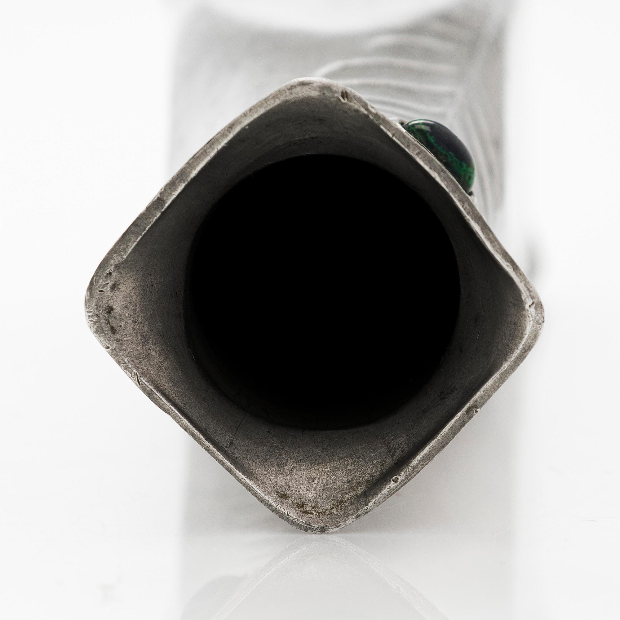 Vas, modell 636 för Walter Scherf & Co, omkring 1900.