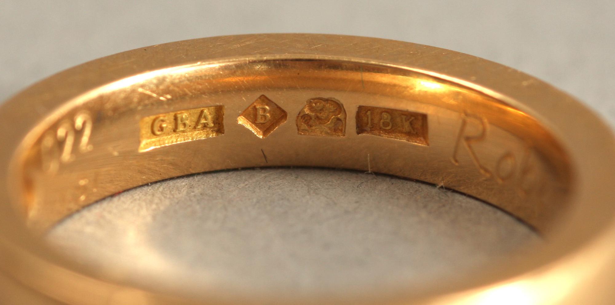 RING, 18K guld med briljant ca 0,22 ct.