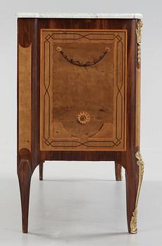 A Royal commode made by Georg Haupt 1782 for prince Karl Gustav, Duke of Småland, the second son of Gustav III.