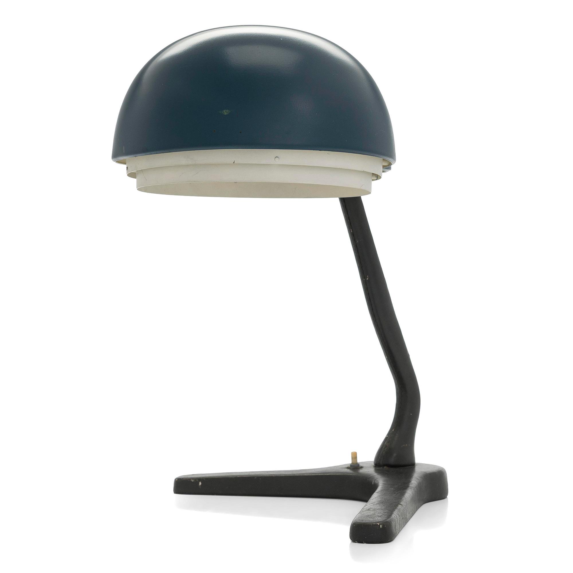 Alvar Aalto, bordslampa, modell A704, Valaistustyö.
