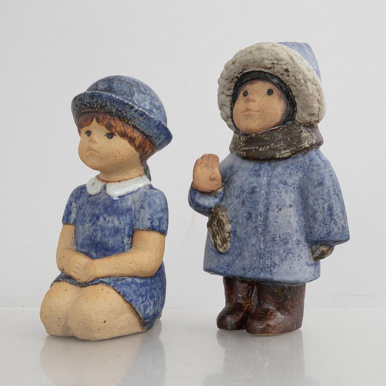 Lisa Larson, a set of two stoneware figurines, "Sommarklädd" & "Flicka 4 år", Gustavsberg.