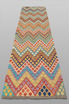 A runner, Kilim, ca 397 x 88 cm.