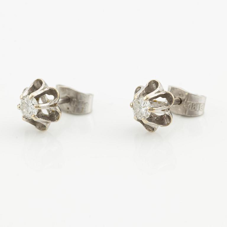 Earrings, white gold with brilliant-cut diamonds.